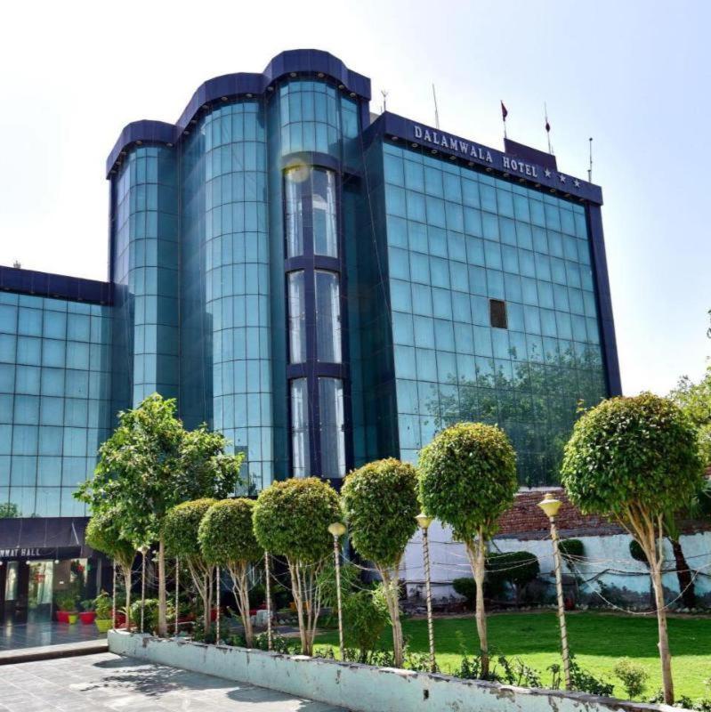 โรงแรมทาลัมวาลา Jind ภายนอก รูปภาพ